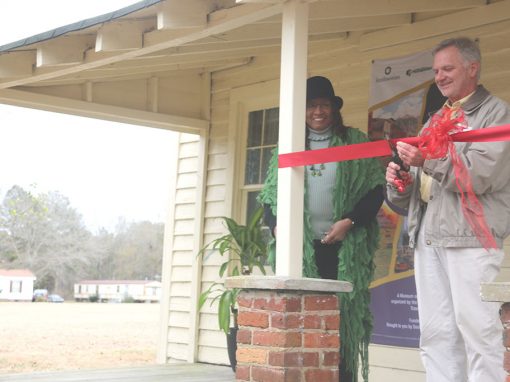 Ribbon Cutting for Smithsonian Traveling Exhibition about Rural America – February 2019